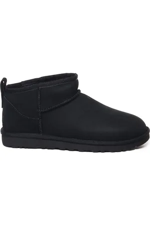 UGG Schoenen, Heren, Zwart, 43 EU, Zwarte Schapenvacht Enkellaarsjes met Voering