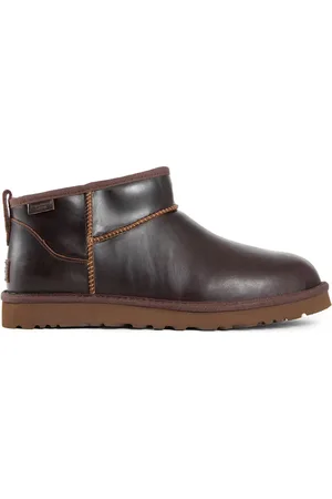 UGG Schoenen, Heren, Bruin, 43 EU, Leer, Klassieke Leren Shearling Enkellaars