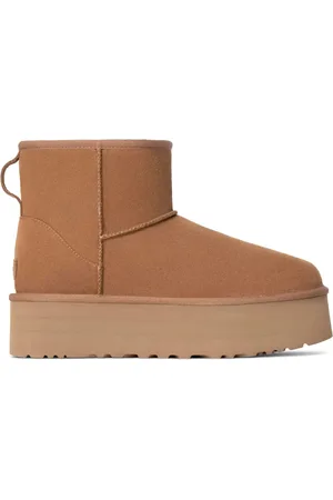 UGG Schoenen, Dames, Bruin, 36 EU, Suède, Retro Suède Enkellaarsjes met Plateau