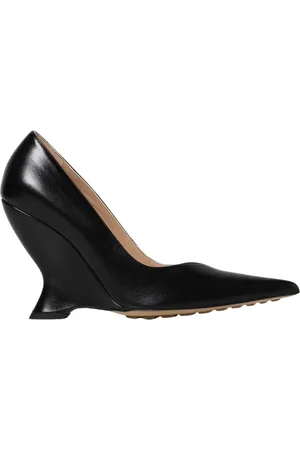 Bottega Veneta Schoenen, Dames, Zwart, 37 1/2 EU, Leer, Zwarte hoge hak puntige pumps