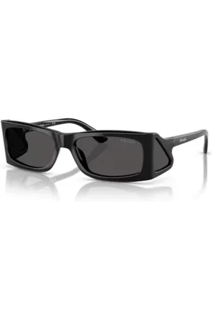 Prada Accessoires, unisex, Zwart, ONE Size, Stijlvolle Zwarte Zonnebril