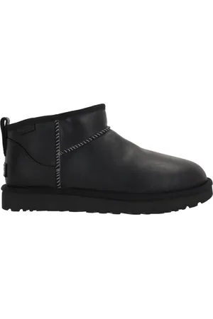 UGG Schoenen, Heren, Zwart, 43 EU, Leer, Zwarte leren enkellaarsjes met borduursels