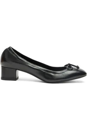 Stuart Weitzman Schoenen, Dames, Zwart, 40 EU, Leer, Elegante Ballerina Pump Schoen