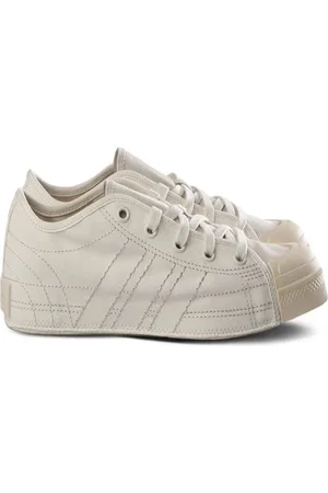 Y-3 Schoenen, Dames, Wit, 37 1/2 EU, Leer, Low Top Sneakers in Nizza Stijl