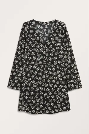 Monki Long sleeved midi dress