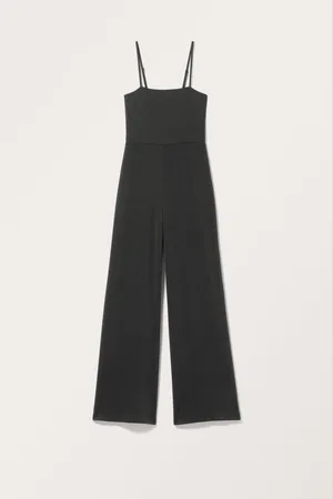 Monki Smooth Sleeveless Jumpsuit