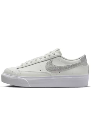 Nike Dames Lage sneakers - Blazer Low Platform Damesschoenen