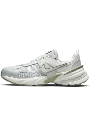 Nike V2K Run damesschoenen