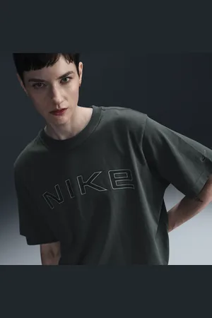 Nike Sportswear ruimvallend T-shirt met korte mouwen en graphic voor dames