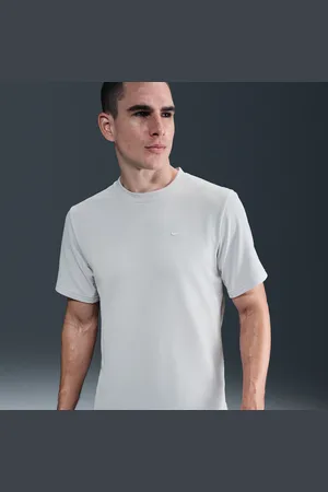 Nike Primary Dri-FIT multifunctionele herentop met korte mouwen