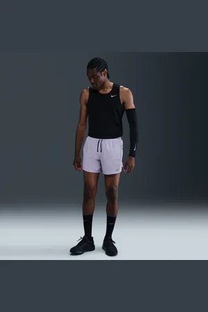 Nike Stride Dri-FIT hardloopshorts met binnenbroek voor heren (13 cm)