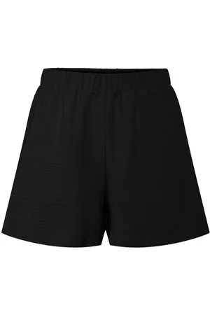 Pieces® Pcanna Shorts
