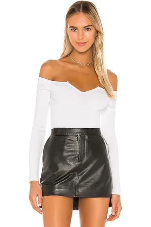superdown Ashton V Neck Bodysuit in