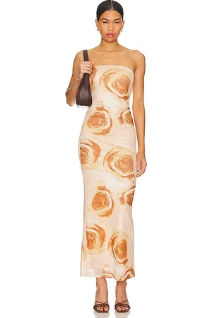 MORE TO COME Oksana Gown in
