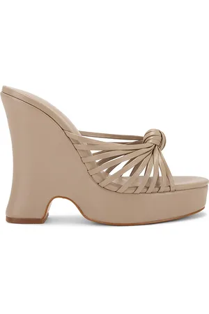 Raye Dakota Wedge in