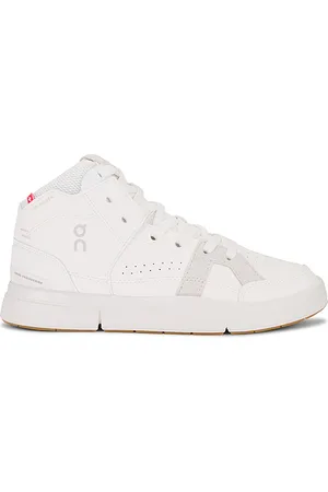 On Running The Roger Clubhouse Mid Sneaker in