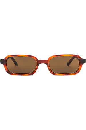 Le Specs Pilferer in