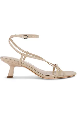 Paige Emeline Heel in