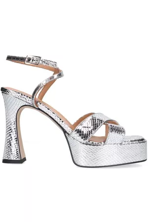 Sacha Dames Platte Sandalen - Zilverkleurige metallic platform sandalen met hak