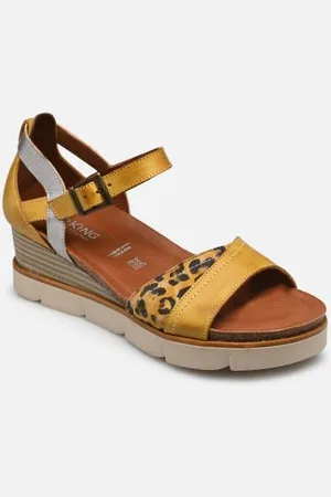 Dorking Agnes D8785 NEW by