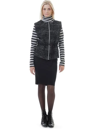 Conquista Vest met strikdetail in