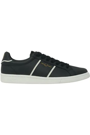 Fred Perry Wit geld wordt naar huis gestuurd met de merknaam