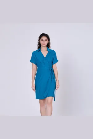 Smart & Joy Wikkel minimalistische kleding en Italiaanse kraag