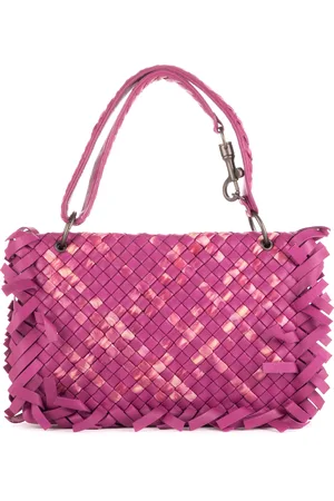 Bottega Veneta Fringe Flap Hand Pochette Schoudertas