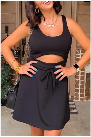 Azura Exchange Zwarte Cut Out Voor High Waist Tank Mini Jurk