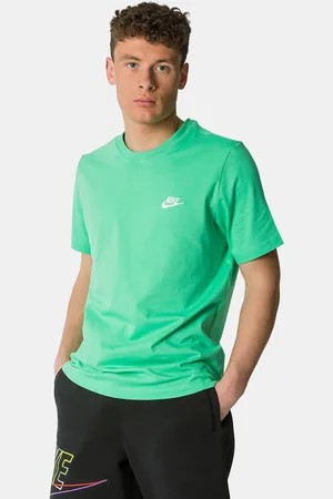 Nike Sportswear Club T-shirt voor heren in lentegroen