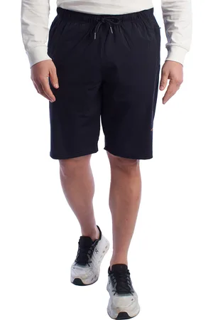 IN MY HOOD Herren-Sport-Bermudashorts aus technischem Gewebe HS24MBF04