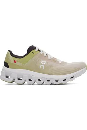 On Running Green & Beige Cloudflow 4 Sneakers