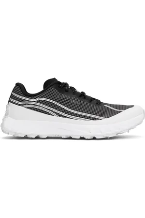 Norda Black 002 Sneakers