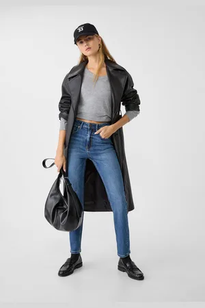 Stradivarius D10 slim fit mom jeans 32