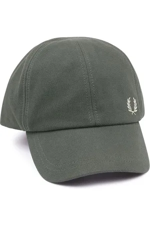 Fred Perry Pet Logo