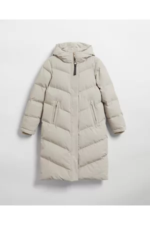 Elvine Naemi 330 433 oyster