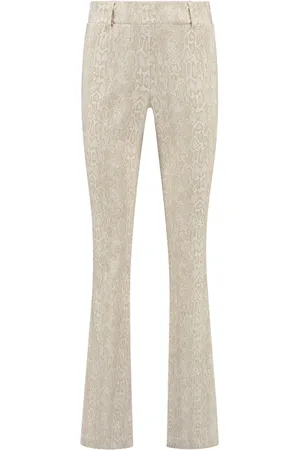 Helena hart 7308boa flair print boa sand