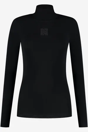 NIKKIE. Jolie ski turtle neck pully ski dames