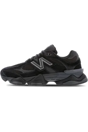 New Balance 9060 triple black