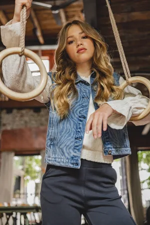 LOOXS Revolution Blue denim gilet swirl voor meisjes in de kleur
