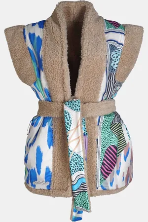MUCHO GUSTO Teddy gilet reversible beige met blauw-groene luipaardprint en multicolor dieren patchwork