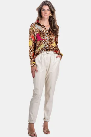 MUCHO GUSTO Blouse monza in zijde met camel luipaard print en multicolor luipaarden