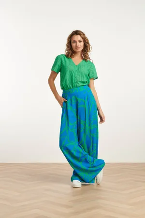Smashed Lemon 25069 wijde broek met grafische bloemenprint in felblauw
