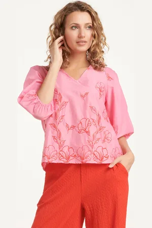 Smashed Lemon 25262 top met bloemenborduurselsv-hals |