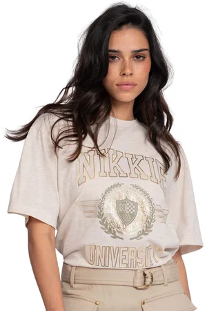 NIKKIE. University god t-shirt