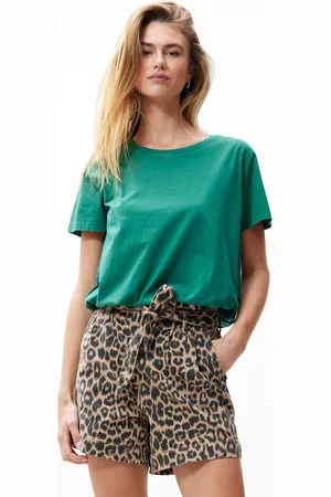 Catwalk Junkie 2502020240 washed tuck in t-shirt
