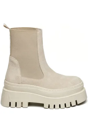 Steve Madden Cassandra bootie