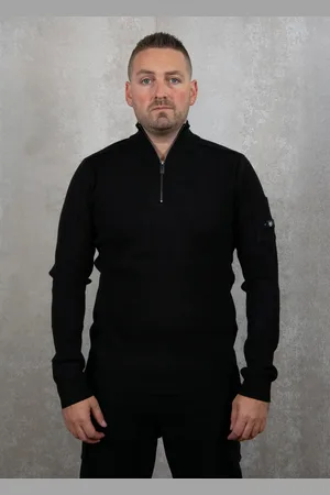 Quotrell Palace knitted halfzip