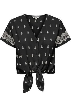 ONLY Onlsiesta willa emb ss knot but top dessin