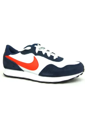 Nike MD Valiant Big Kids Shoe Sneakers